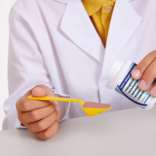 E2092 Erupting Volcano Lab Lifestyle Spoon 1 WEB