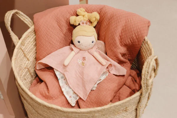 cuddle cloth fairy mila ld2029 3 600x400 1