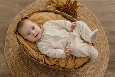 Babygrow laminado flores com bolsos 0 meses Mighty Love - Image 1