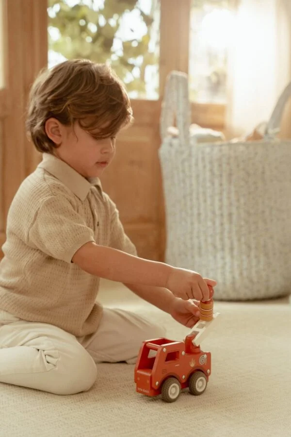 fire truck ld2528 3 Medium 600x900 1