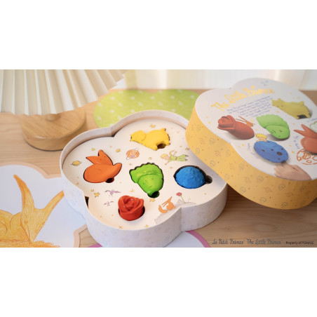tlp244106 the little prince planet of love finger crayons 1