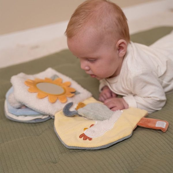 0025577 little dutch soft activity book little farm little farm 2 1000 600x600 1