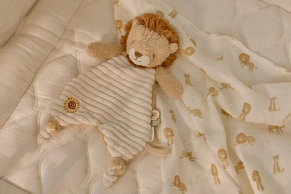 cuddle cloth lion yellow LD8328 1 Medium 600x400 1